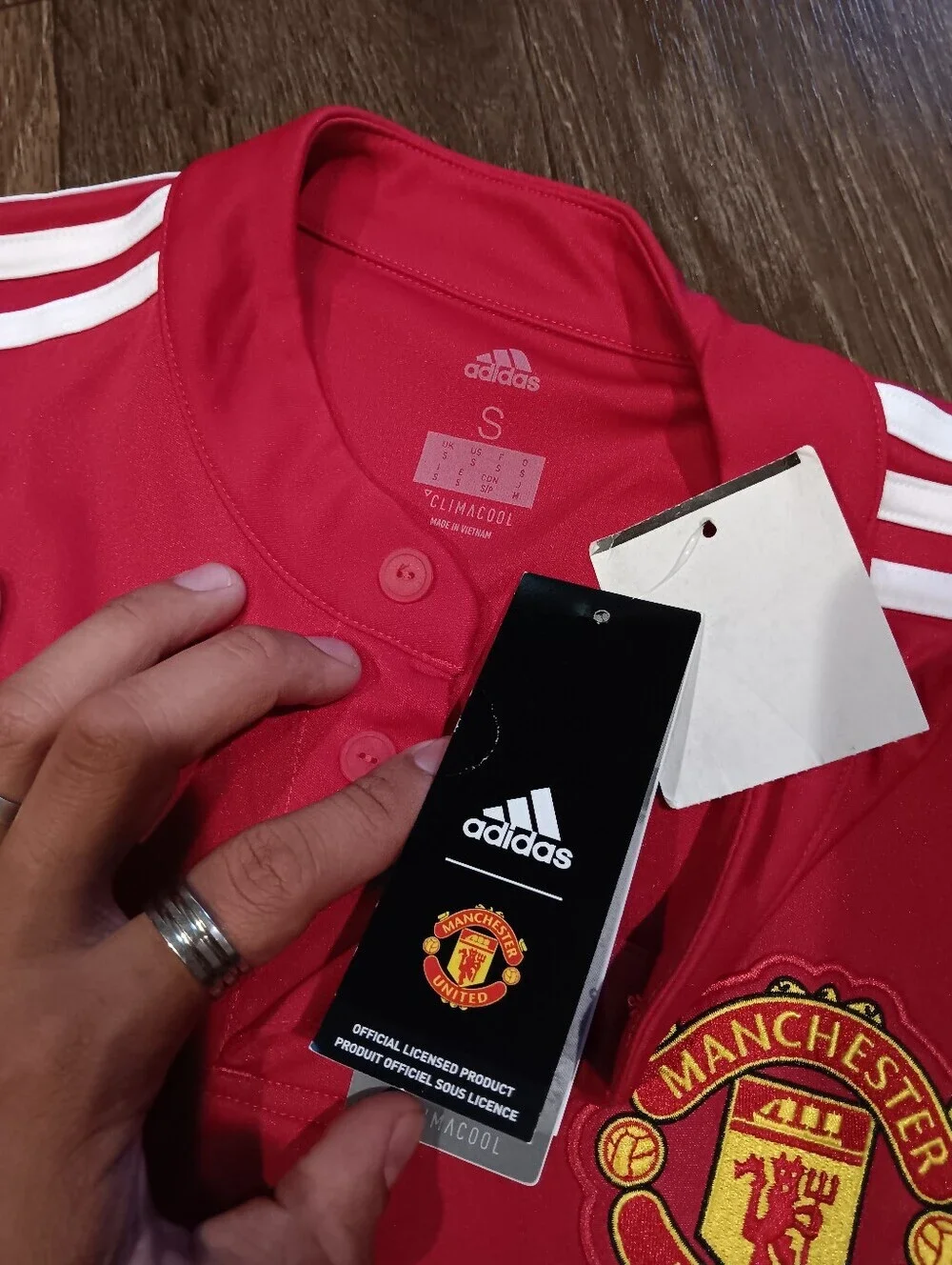 adidas Red Manchester United Home Jersey with Chevrolet Crest Sz S